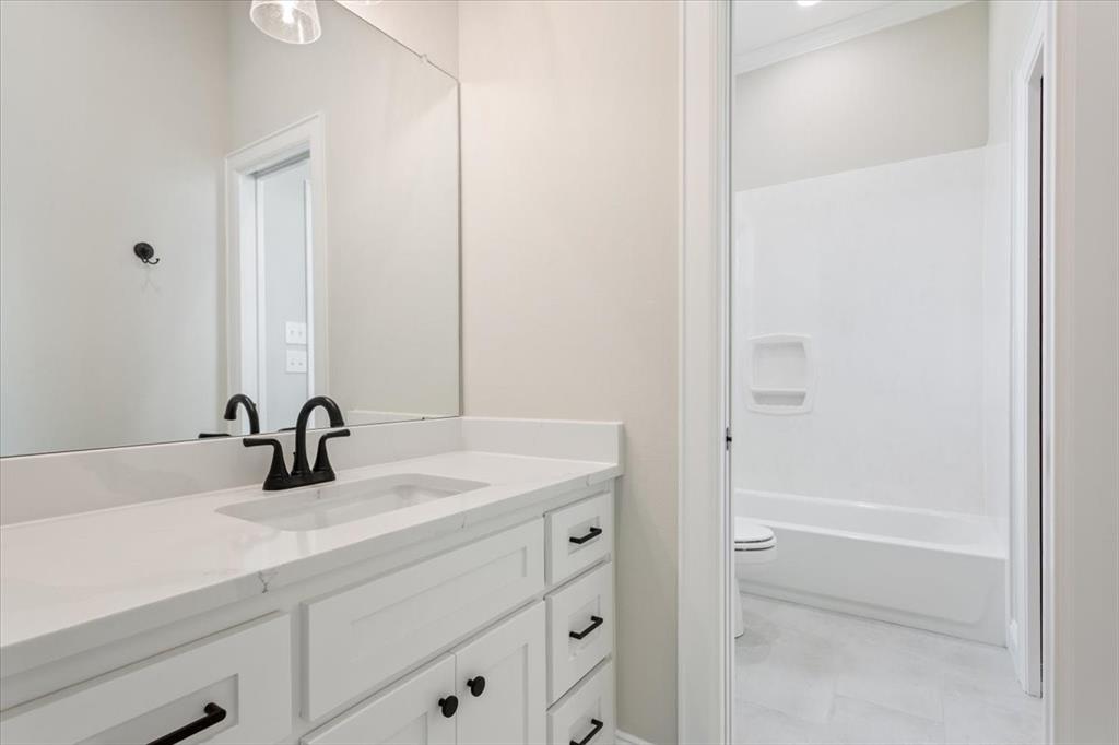 10109 Castleberry Lane Waco, TX 76712 - Photo 23 of 35