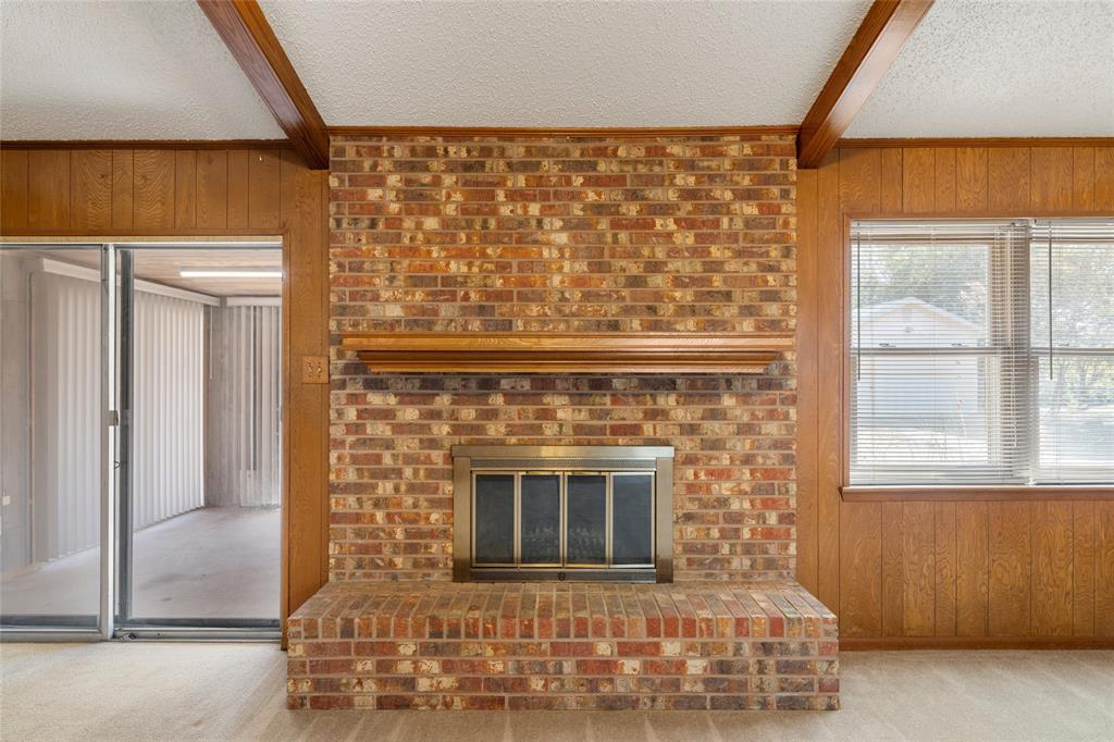 232 Monterrey Drive Hewitt, TX 76643 - Photo 6 of 27 a living room with a fireplace