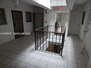 $229,900 | 1960 Marseille Drive, Unit 305, Miami Beach, FL 33141