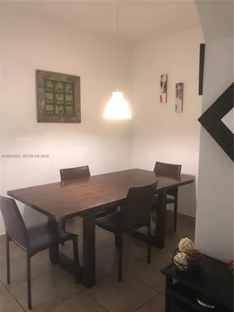 $229,900 | 1960 Marseille Drive, Unit 305, Miami Beach, FL 33141