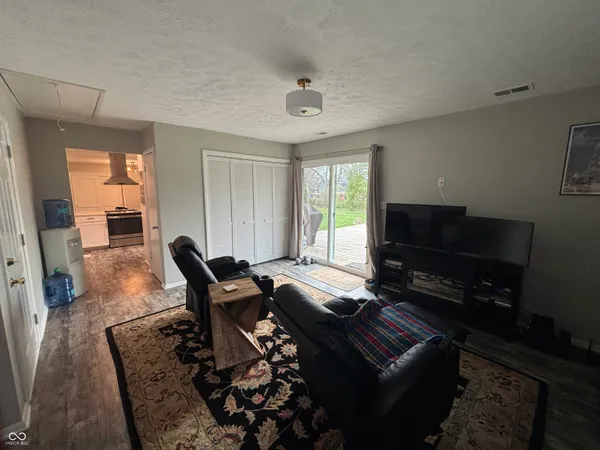 $2,600 | 41 Blairsden Avenue, Carmel, IN 46032