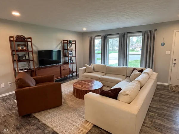 $2,600 | 41 Blairsden Avenue, Carmel, IN 46032