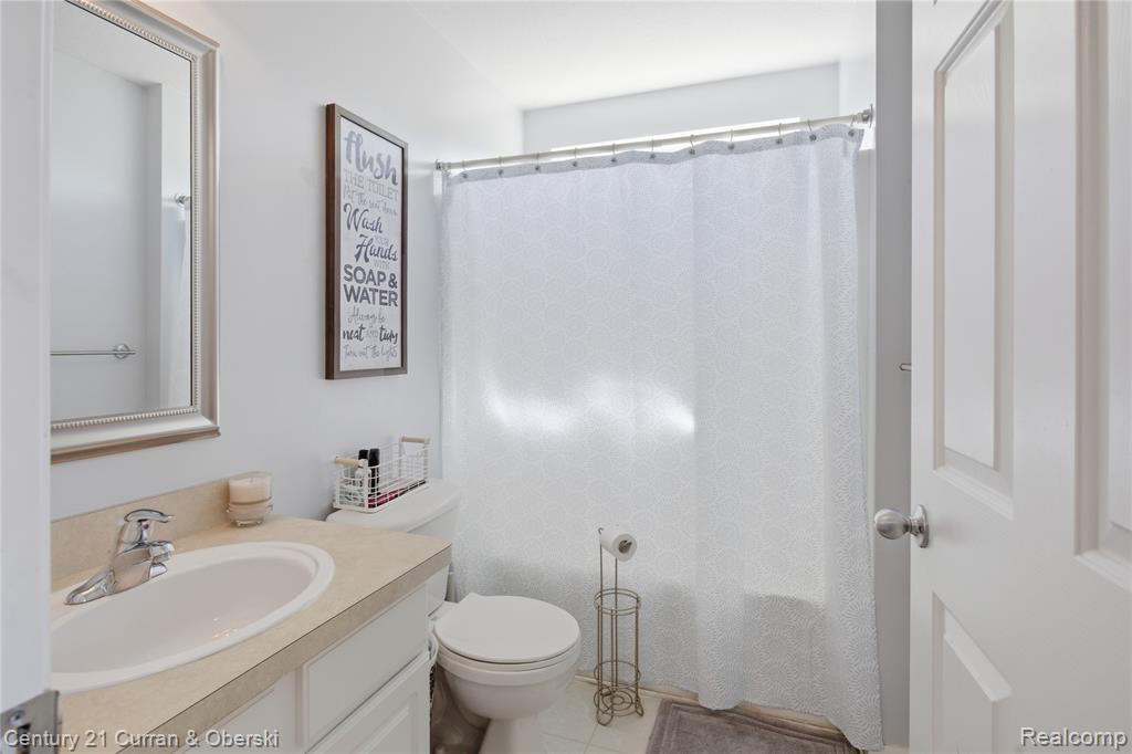 23537 Crescent Ridge Drive New Boston, MI 48164 - Photo 18 of 25
