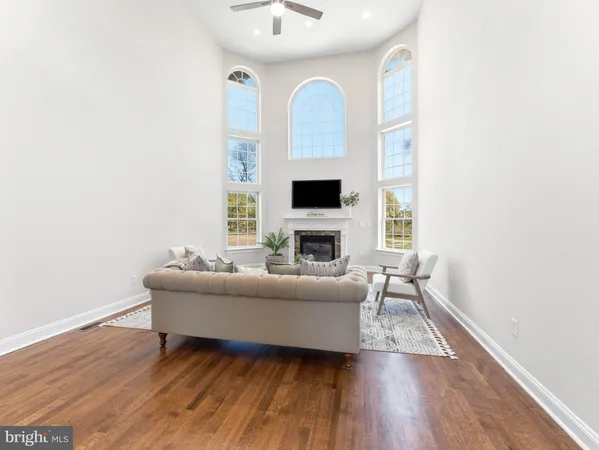 $899,900 | 212 Eagle Court, Swedesboro, NJ 08085