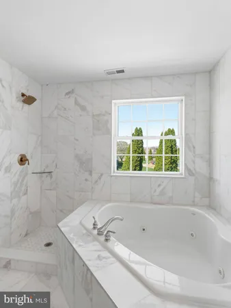 $899,900 | 212 Eagle Court, Swedesboro, NJ 08085