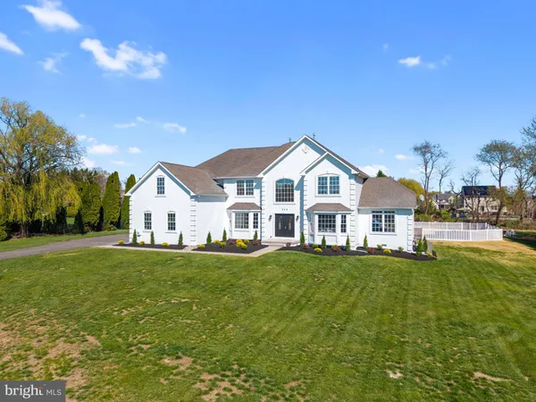 $899,900 | 212 Eagle Court, Swedesboro, NJ 08085