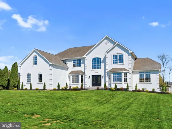 $899,900 | 212 Eagle Court, Swedesboro, NJ 08085