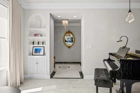 $1,499,000 | 485 Oakwood Avenue, Unit D2, Lake Forest, IL 60045