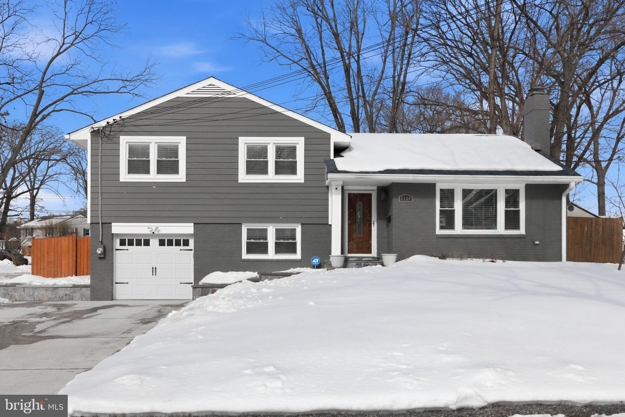 6728 Hopewell Avenue Springfield, VA 22151 - Photo 2 of 53