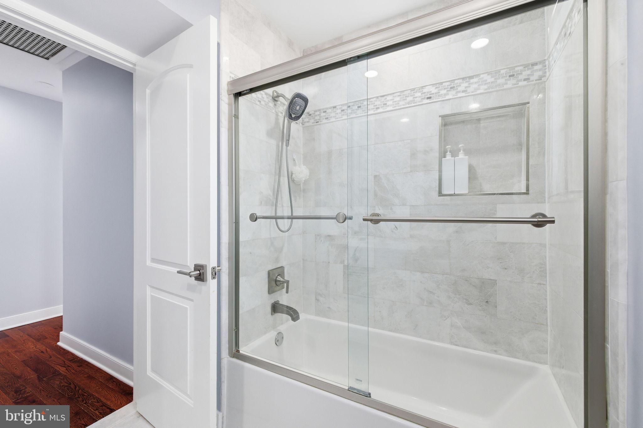 6728 Hopewell Avenue Springfield, VA 22151 - Photo 24 of 53