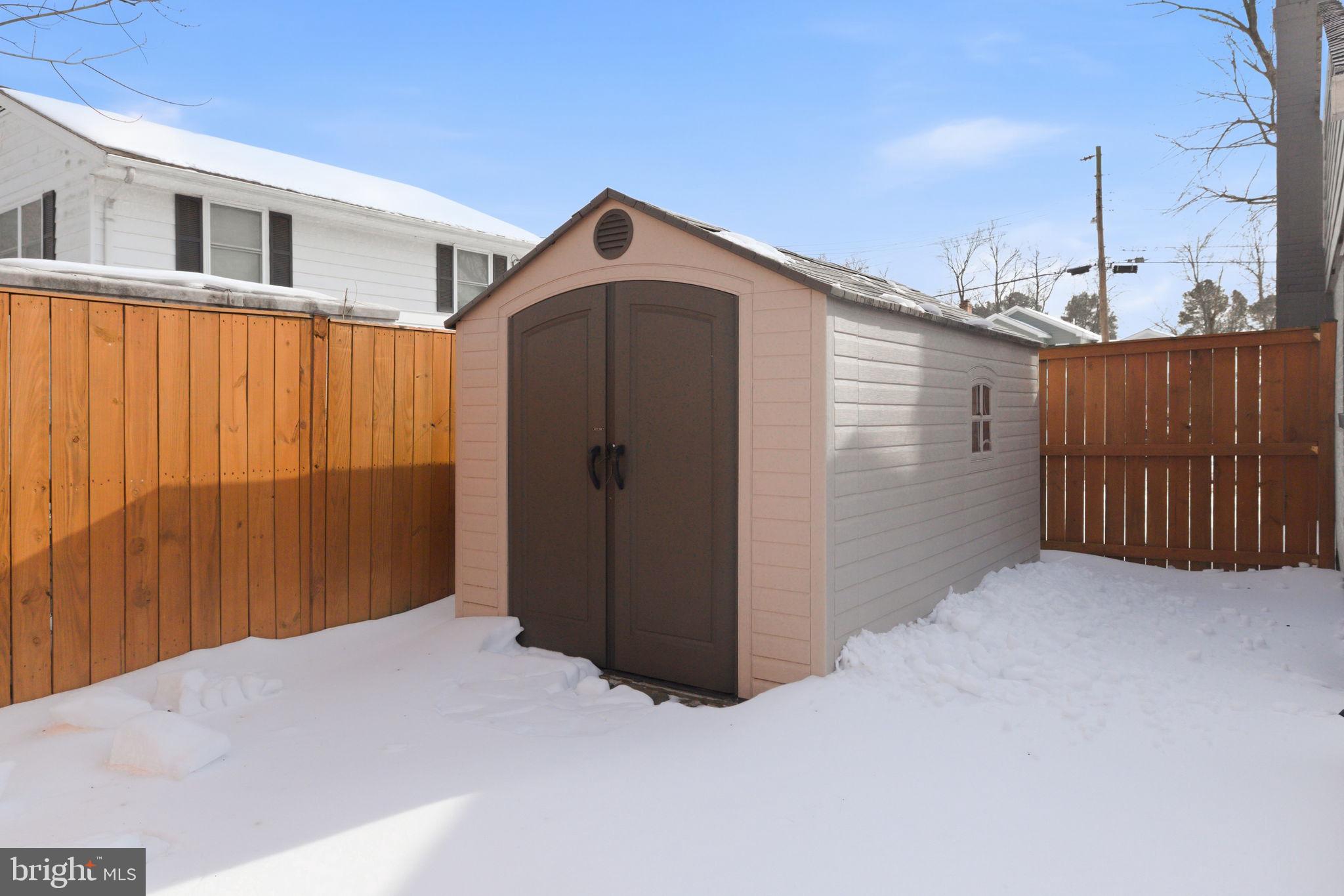 6728 Hopewell Avenue Springfield, VA 22151 - Photo 48 of 53 Shed Conveys
