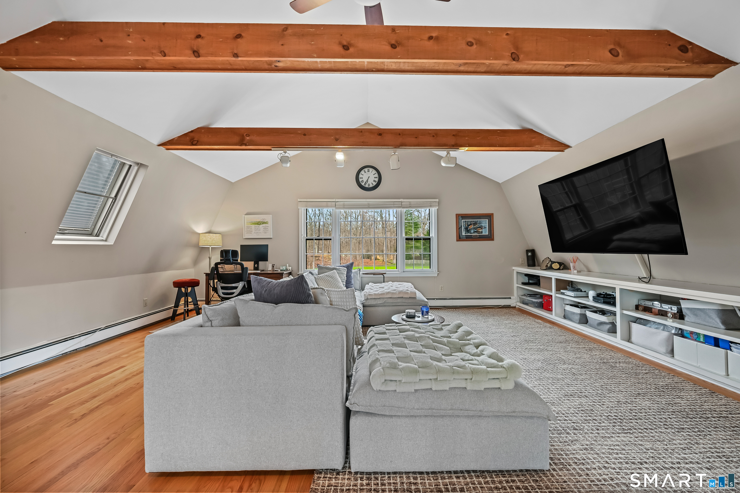 395 Thayer Pond Road Wilton, CT 06897 - Photo 20 of 28