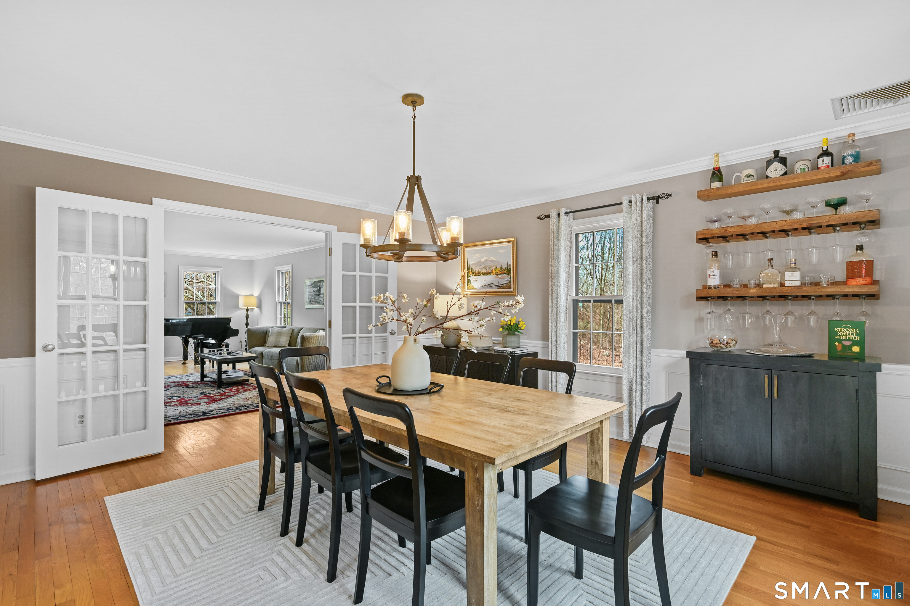 395 Thayer Pond Road Wilton, CT 06897 - Photo 5 of 28