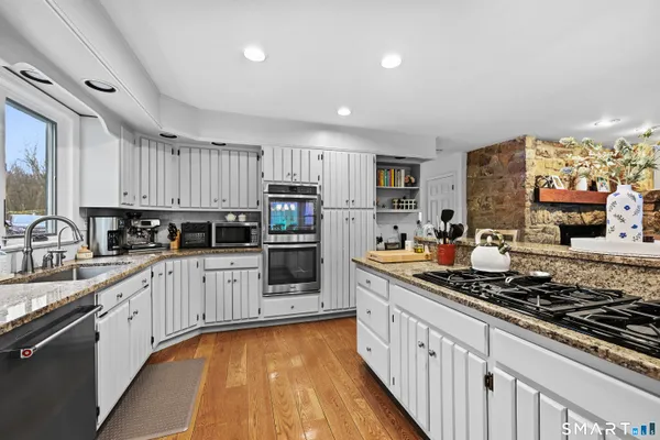 $7,500 | 395 Thayer Pond Road, Wilton, CT 06897