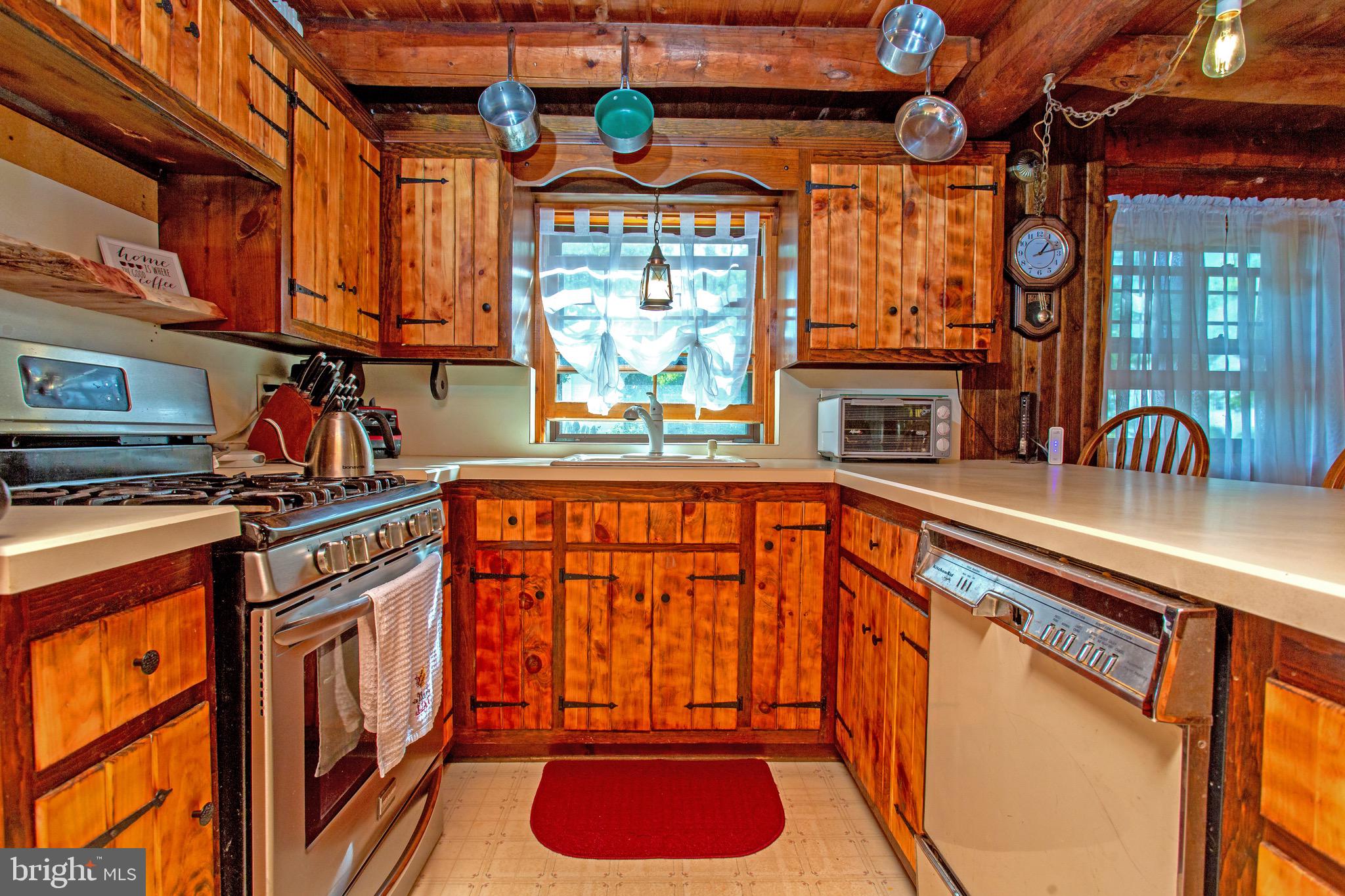 1054 Rudder Avenue Manahawkin, NJ 08050 - Photo 12 of 30 Gallery Image 12