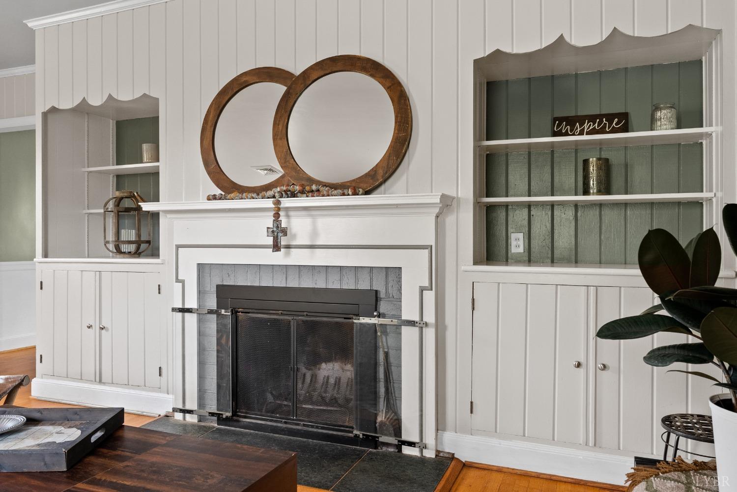 205 Phoebe Pond Road Concord, VA 24538 - Photo 15 of 95 Living Room Fireplace