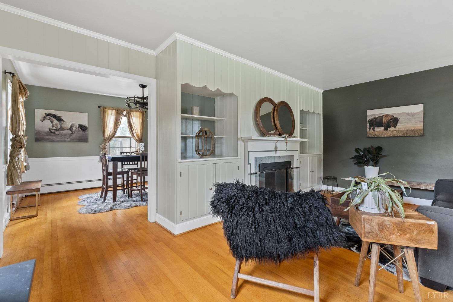 205 Phoebe Pond Road Concord, VA 24538 - Photo 17 of 95 Living Room
