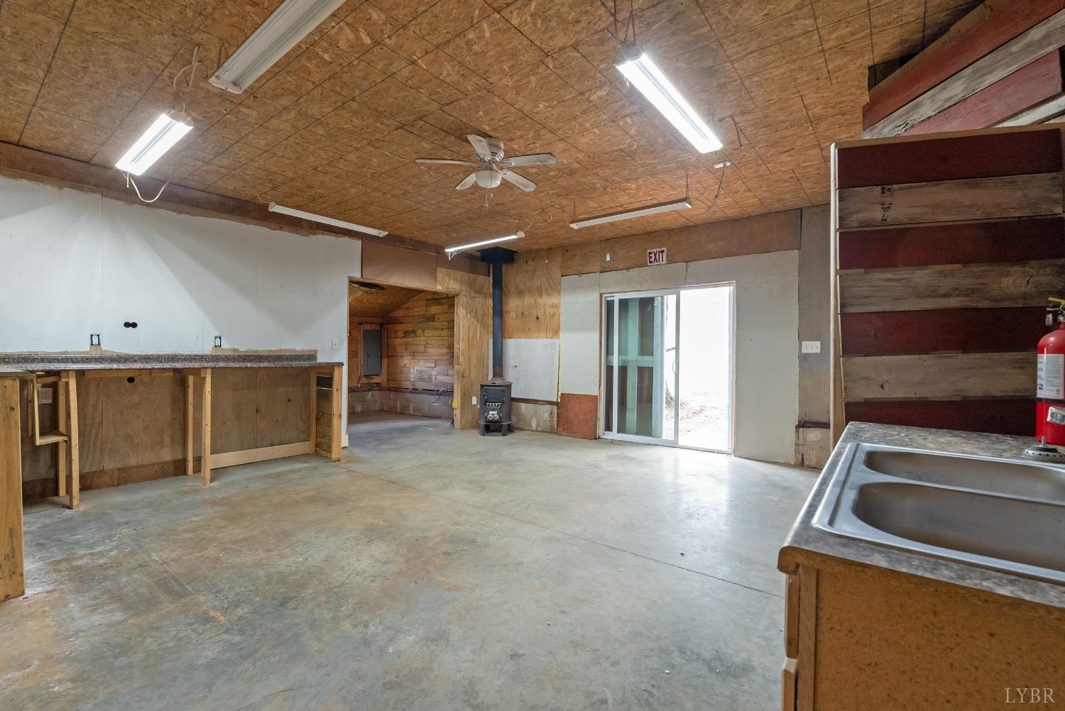 205 Phoebe Pond Road Concord, VA 24538 - Photo 73 of 95 Main Room