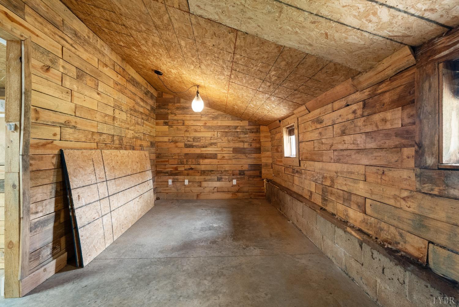 205 Phoebe Pond Road Concord, VA 24538 - Photo 74 of 95 Side room in Barn