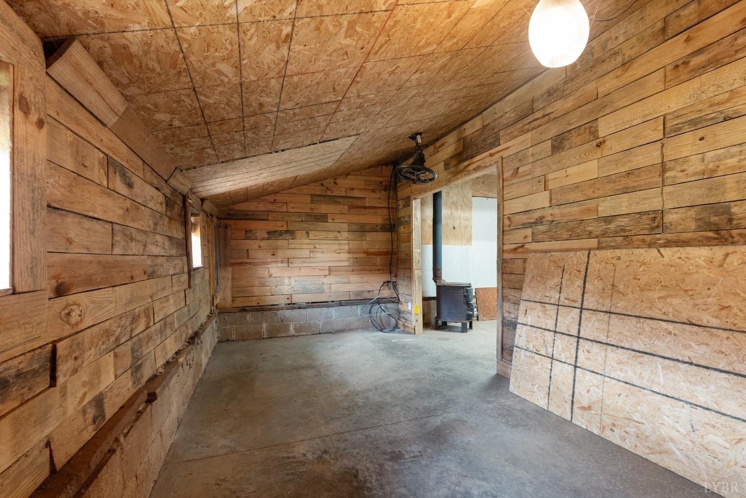 205 Phoebe Pond Road Concord, VA 24538 - Photo 75 of 95 Barn Side Room