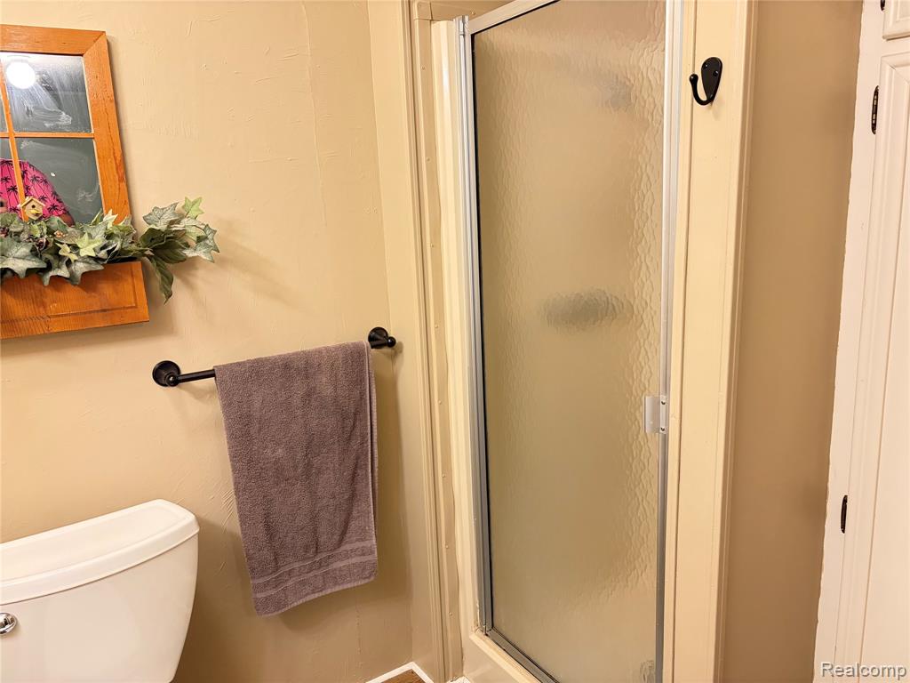51 Green Valley Road Flint, MI 48506 - Photo 21 of 24 Gallery Image 21