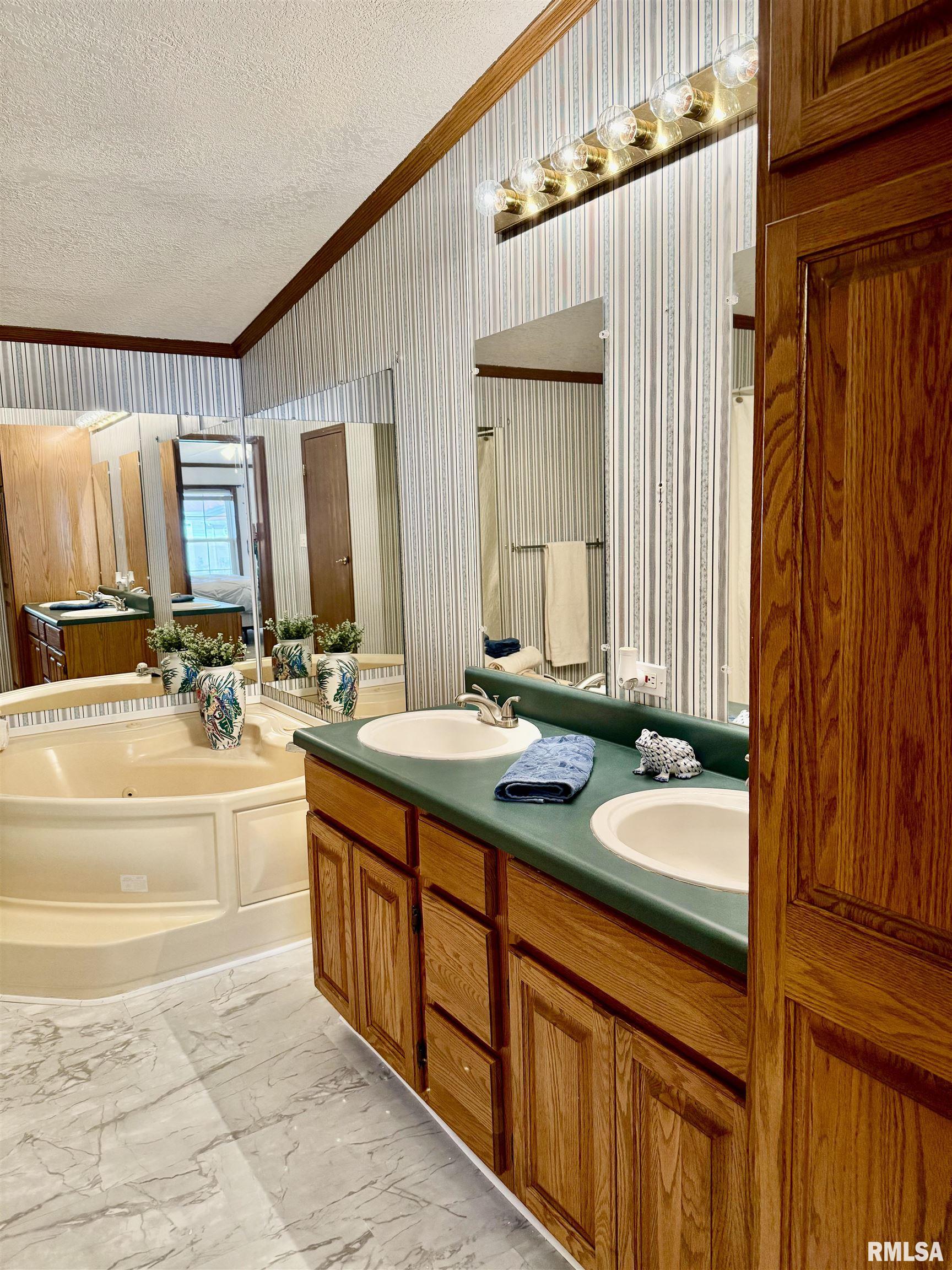 123 Junction Street Ursa, IL 62376 - Photo 2 of 16