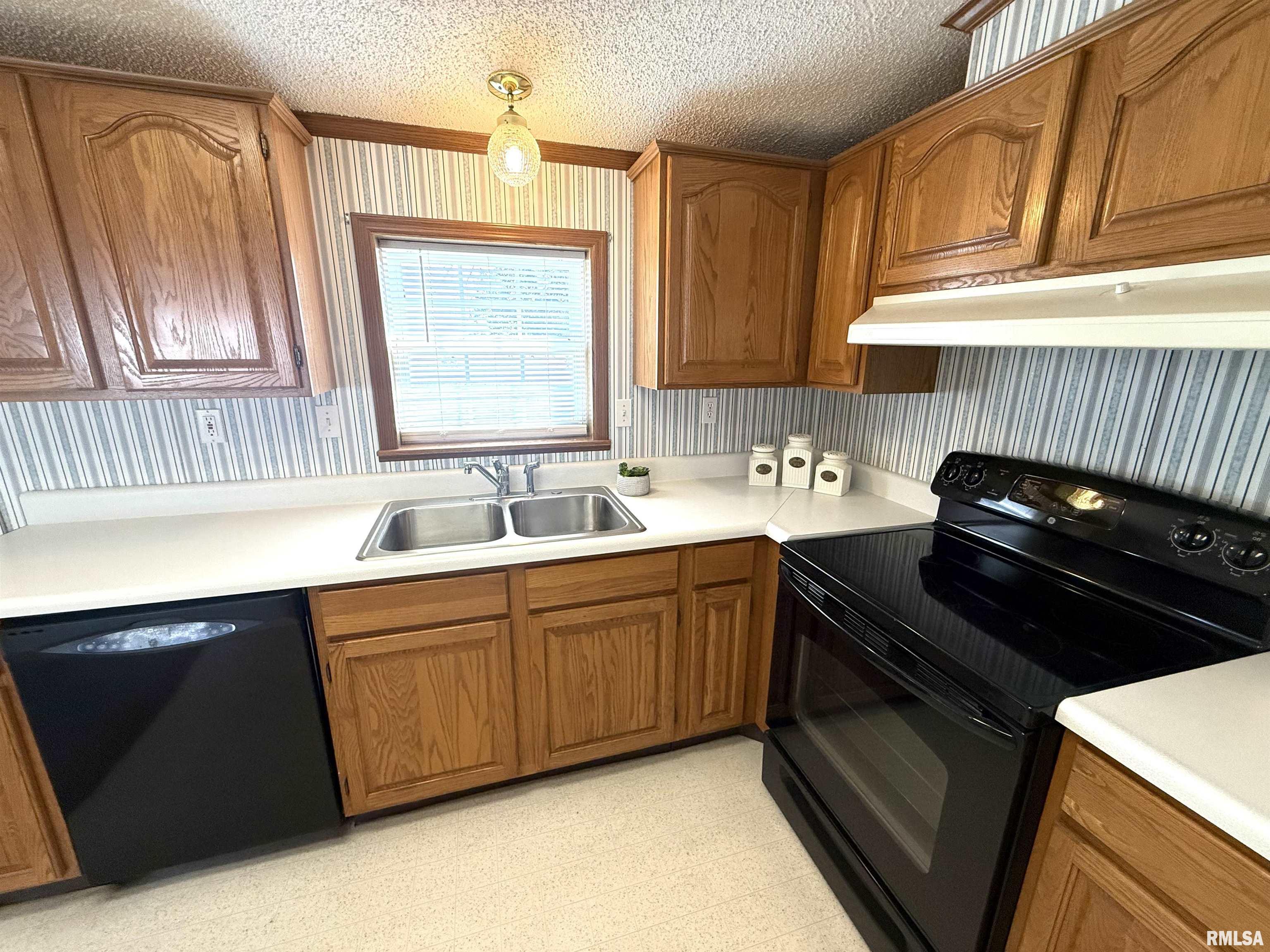 123 Junction Street Ursa, IL 62376 - Photo 9 of 16