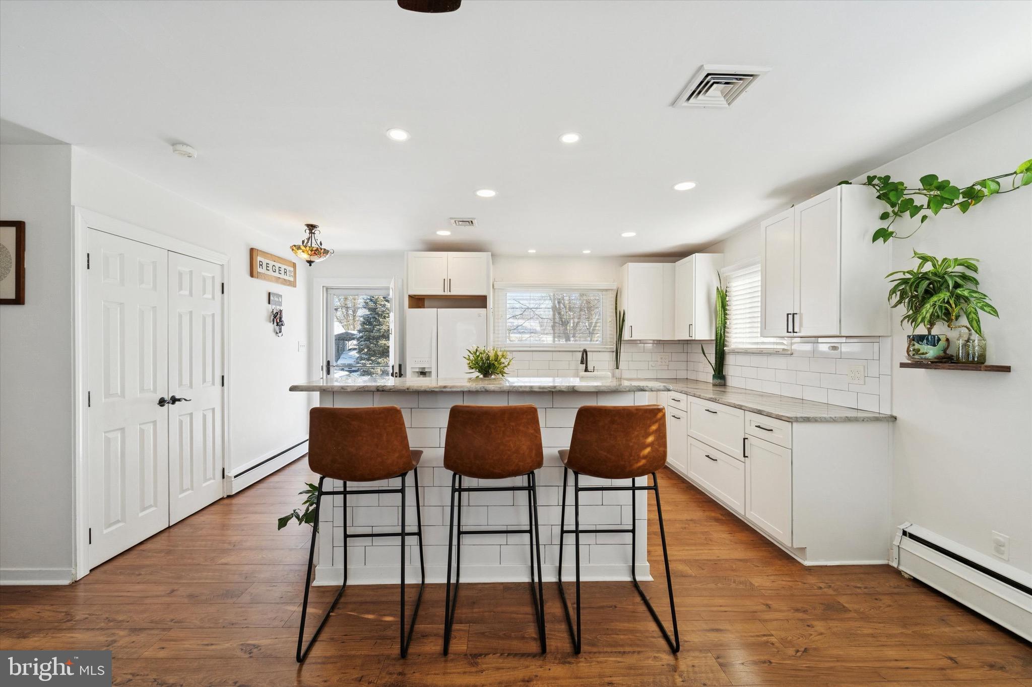 613 Springfield Avenue Folsom, PA 19033 - Photo 6 of 28