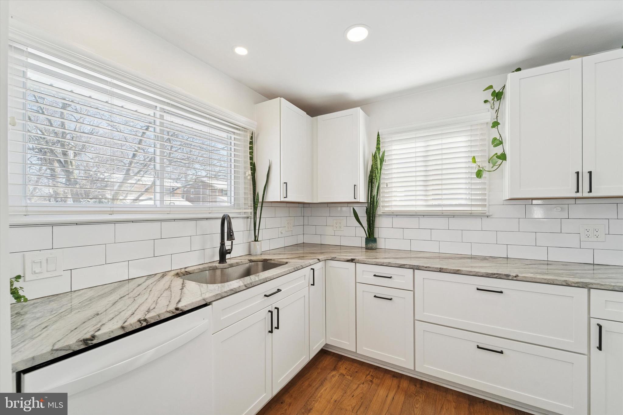 613 Springfield Avenue Folsom, PA 19033 - Photo 8 of 28