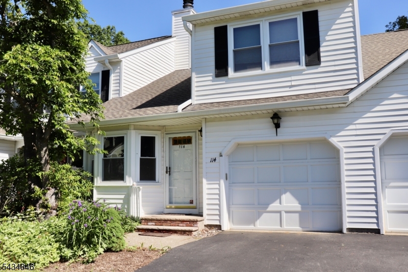 114 Wagon Wheel Road Sparta, NJ 07871 - Photo 3 of 50