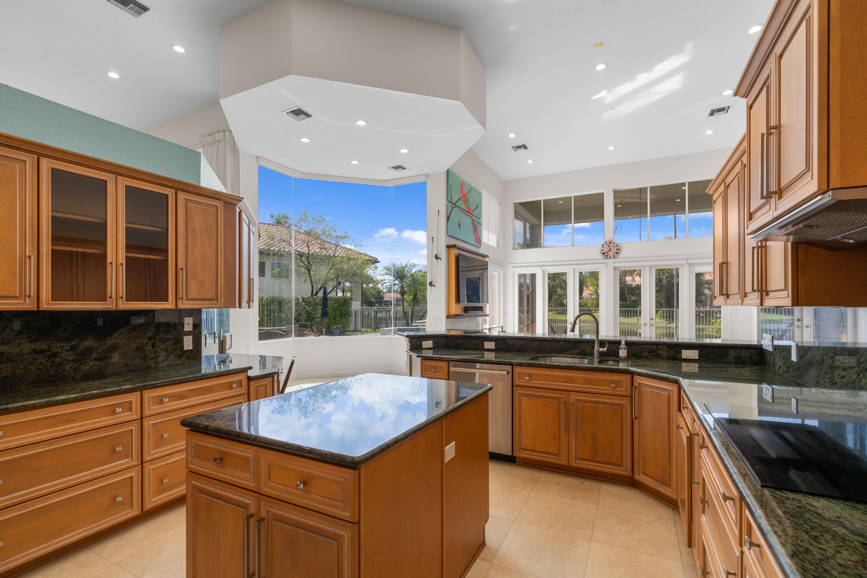 19230 Fox Landing Drive Boca Raton, FL 33434 - Photo 10 of 58 Kitchen