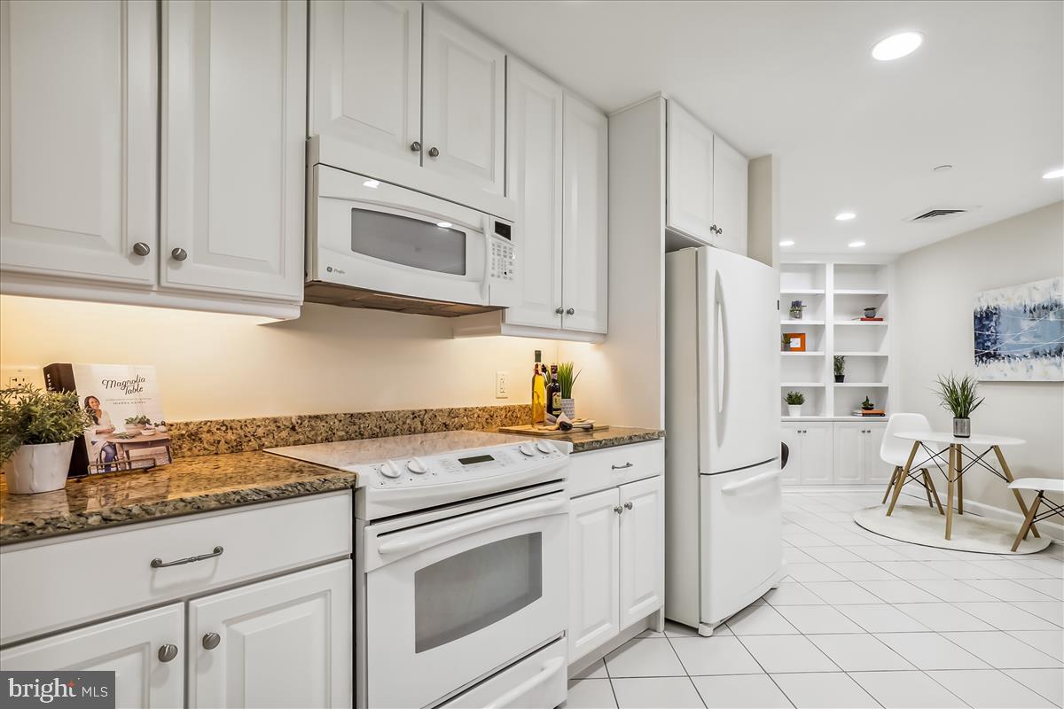 8300 Burdette Road, Unit 507 Bethesda, MD 20817 - Photo 12 of 64 GE suite of appliances, built-in microwave