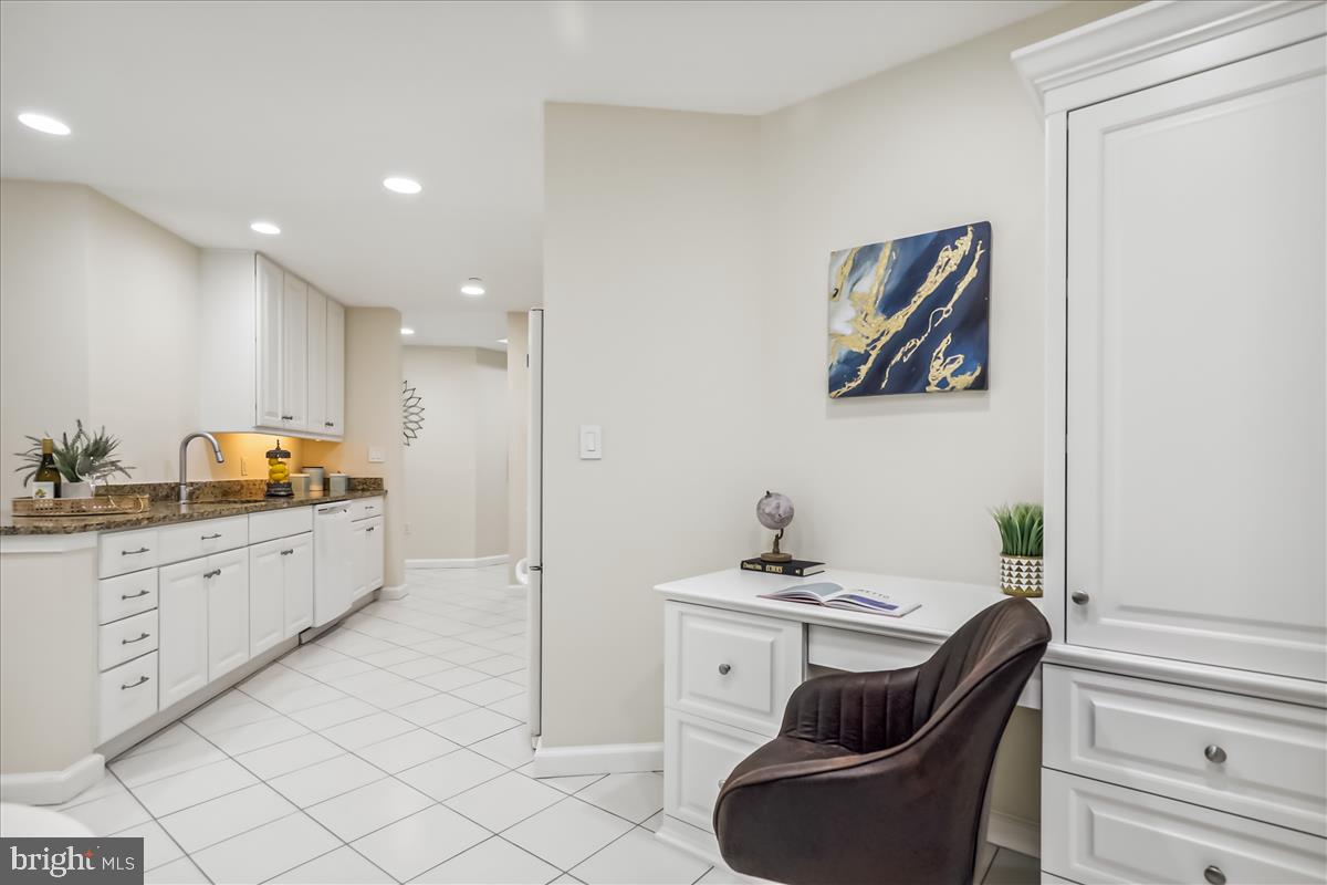 8300 Burdette Road, Unit 507 Bethesda, MD 20817 - Photo 17 of 64 Plan your recipes right next to the Kitchen