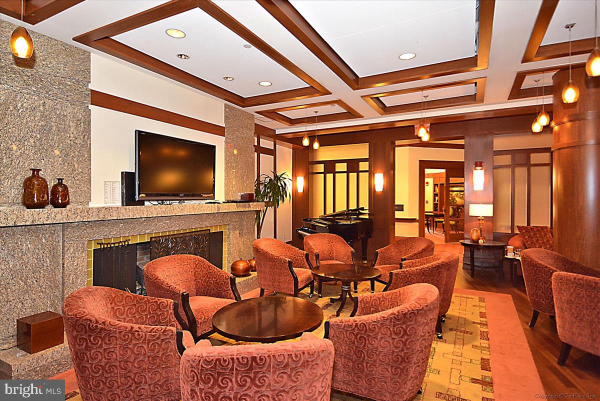 8300 Burdette Road, Unit 507 Bethesda, MD 20817 - Photo 54 of 64 Lounge