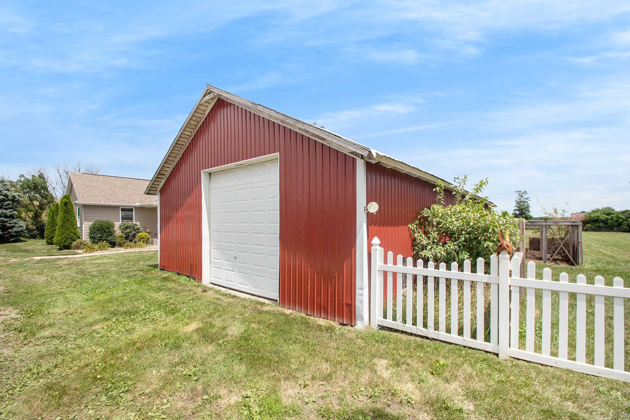 51250 Tamarack Road New Carlisle, IN 46552 - Photo 9 of 25 Gallery Image 9
