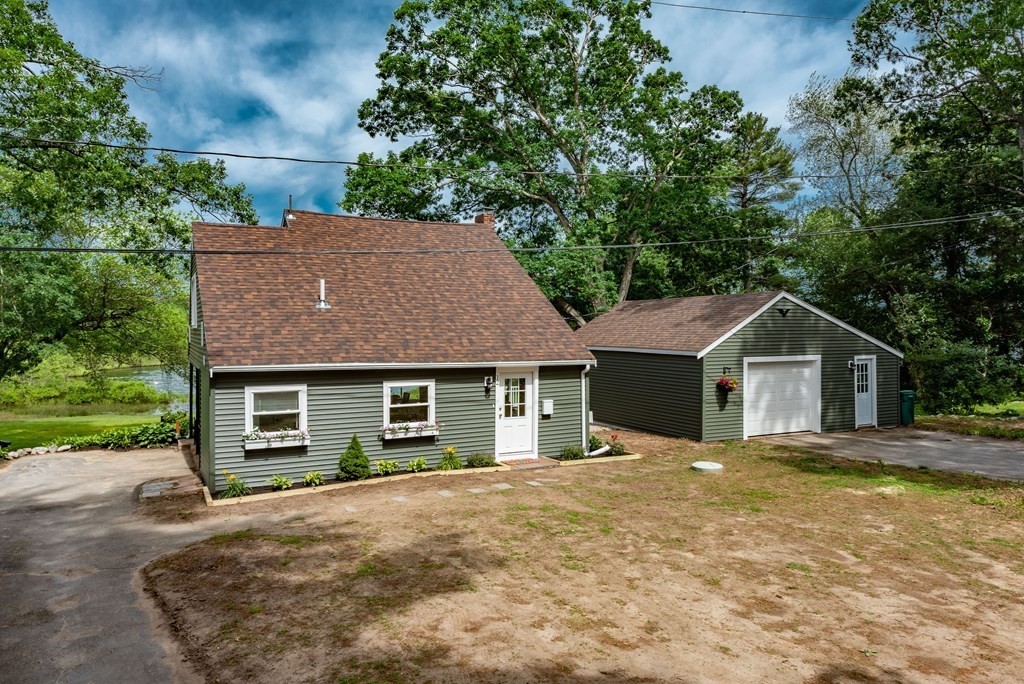 12 Birch Hill Road Raynham, MA 02767 - Photo 1 of 32 Gallery Image 1
