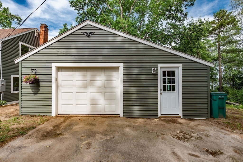 12 Birch Hill Road Raynham, MA 02767 - Photo 5 of 32 Gallery Image 5