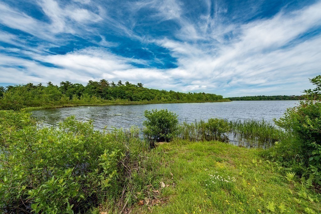 12 Birch Hill Road Raynham, MA 02767 - Photo 8 of 32 Gallery Image 8