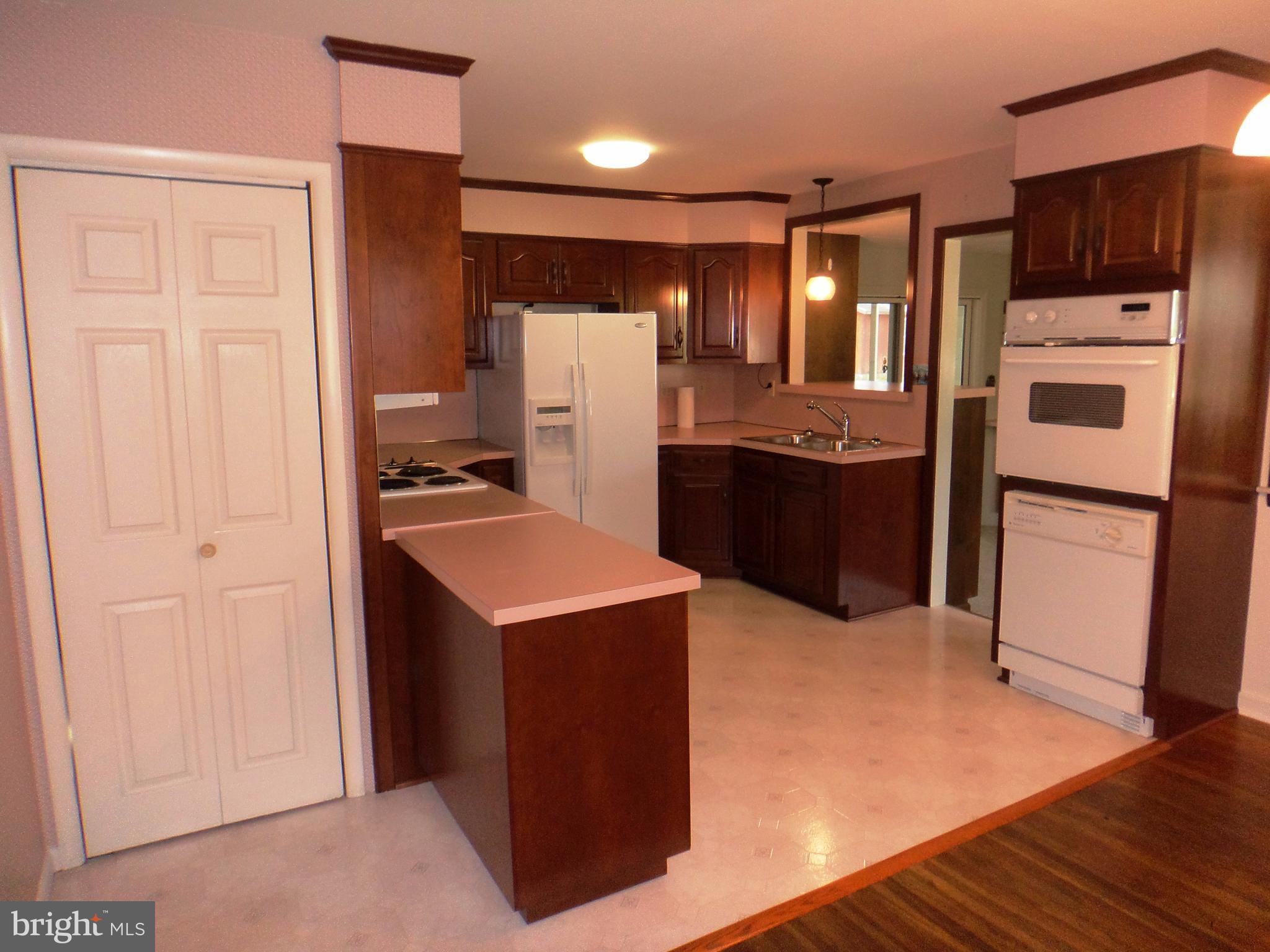 941 Shinham Road Greencastle, PA 17225 - Photo 5 of 25 Kitchen