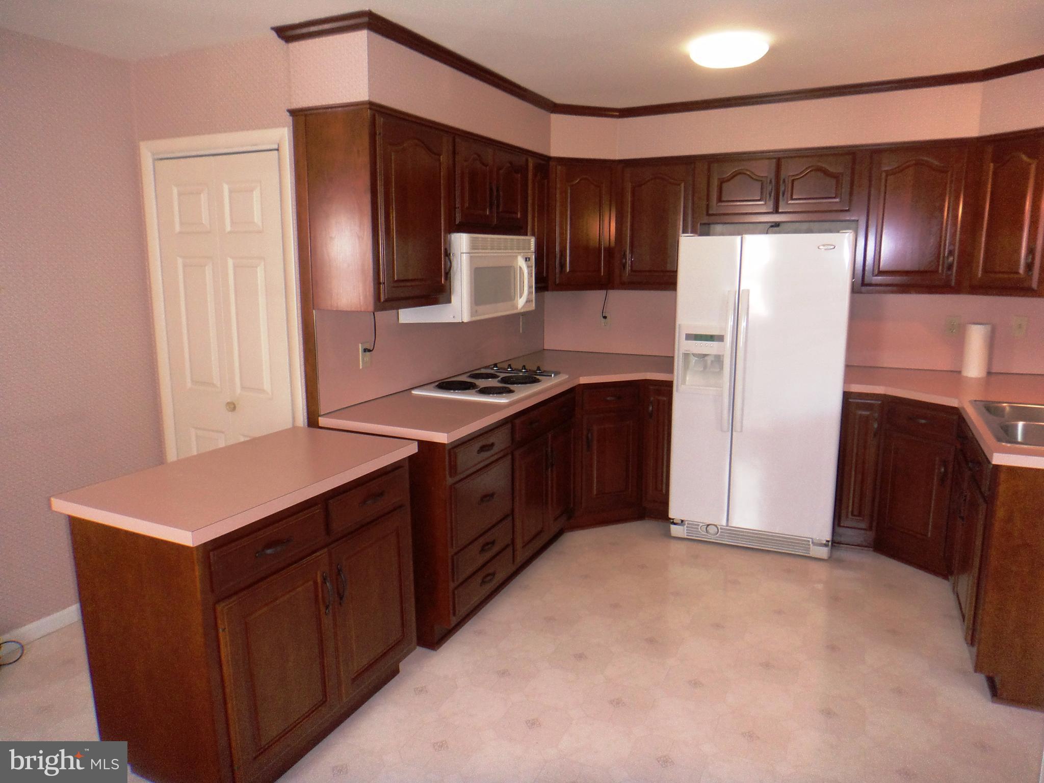941 Shinham Road Greencastle, PA 17225 - Photo 7 of 25 Kitchen