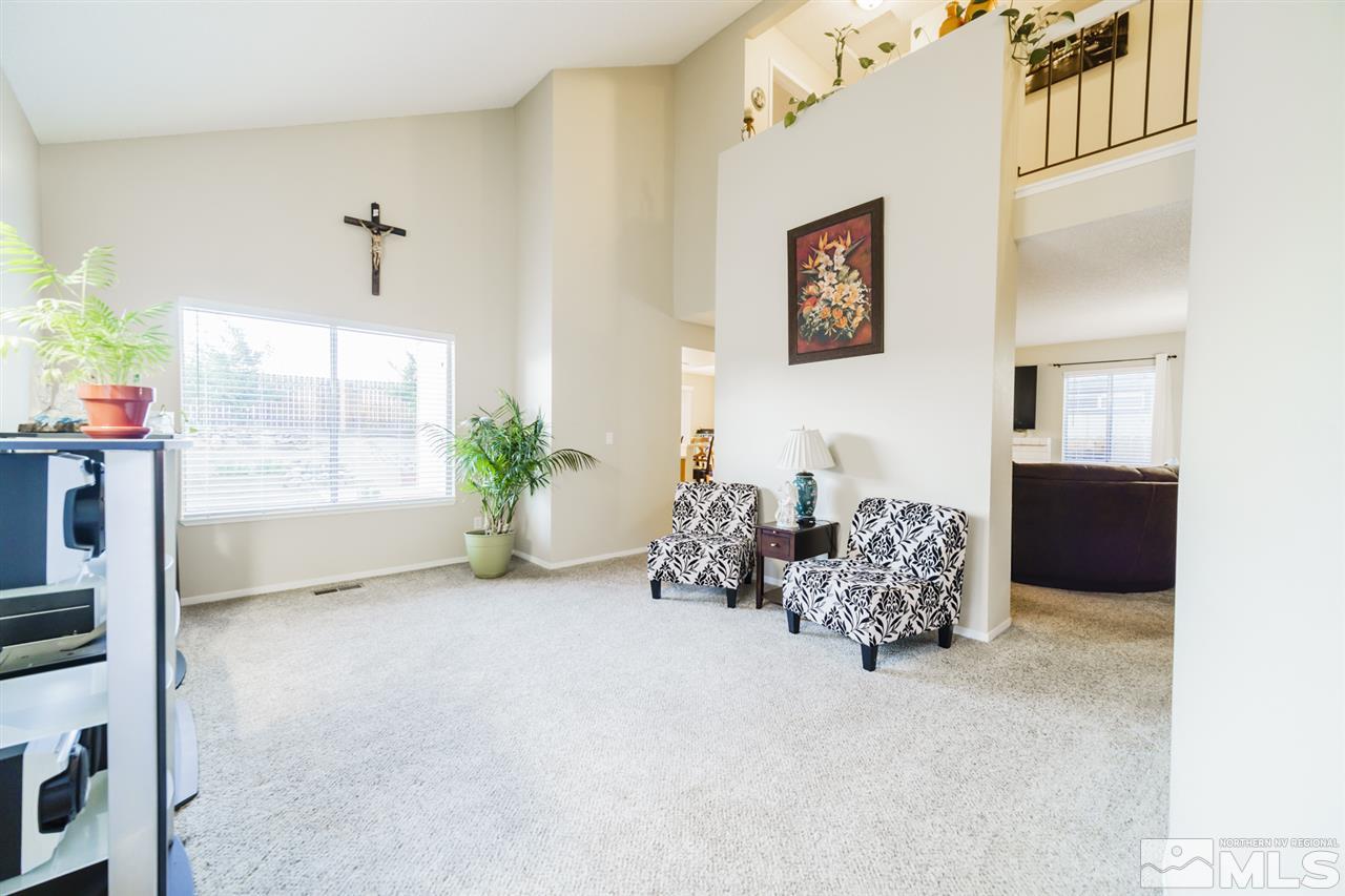 4275 Perro Lane Reno, NV 89502 - Photo 3 of 32 a living room with furniture
