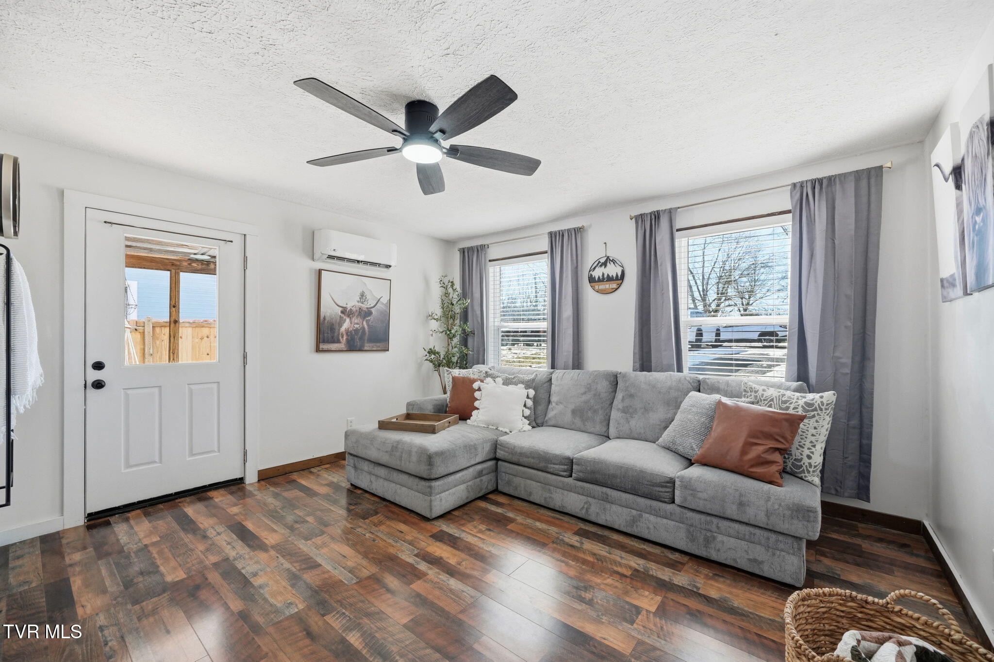 502 Duke Street Johnson City, TN 37601 - Photo 16 of 37 30-web-or-mls-006_DSC00236