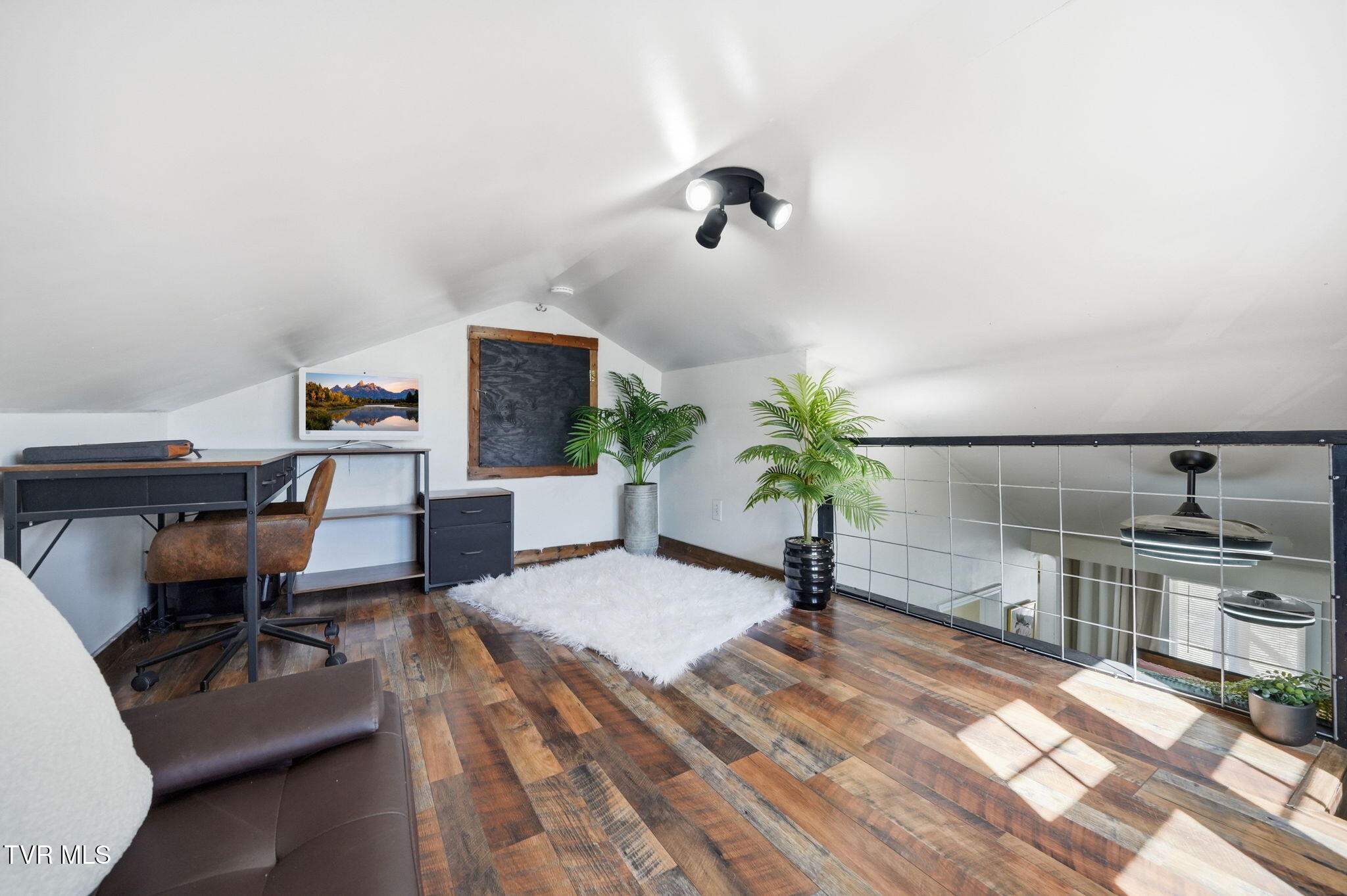 502 Duke Street Johnson City, TN 37601 - Photo 23 of 37 3-web-or-mls-023_DSC00226