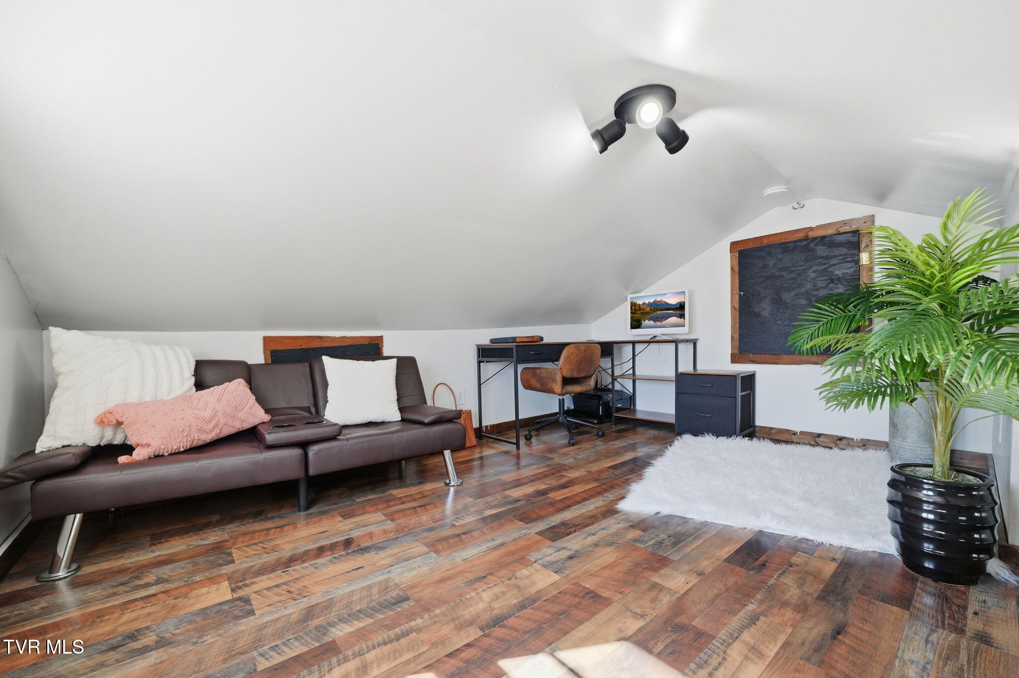 502 Duke Street Johnson City, TN 37601 - Photo 24 of 37 10-web-or-mls-022_DSC00221