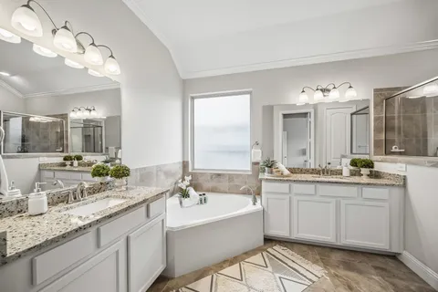 $445,000 | 3002 Golden Honey Lane, Richmond, TX 77406