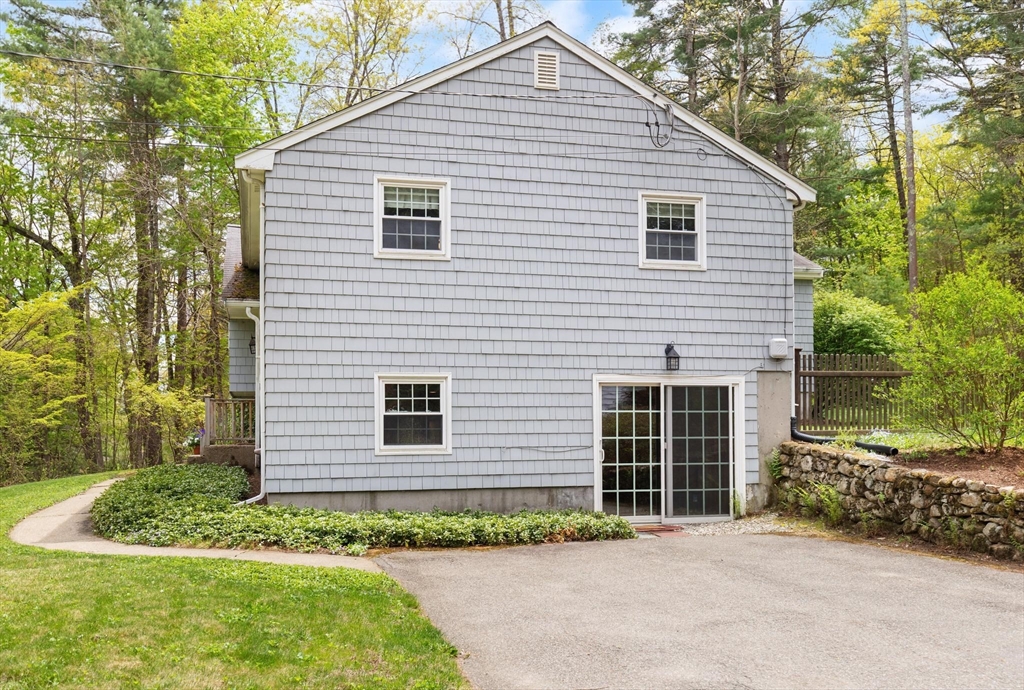 395 North Road Sudbury, MA 01776 - Photo 23 of 28