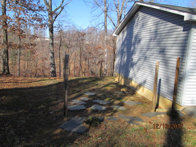 339 Ridgeway Circle Troutville, VA 24175 - Photo 6 of 33 009