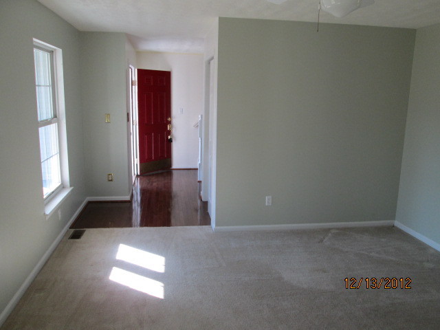 339 Ridgeway Circle Troutville, VA 24175 - Photo 9 of 33 014