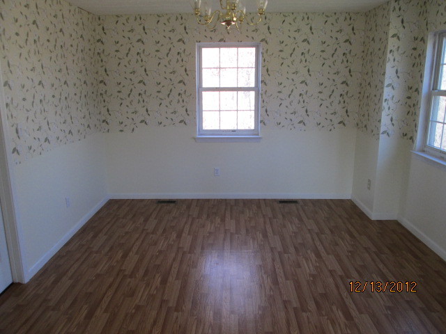 339 Ridgeway Circle Troutville, VA 24175 - Photo 10 of 33 016