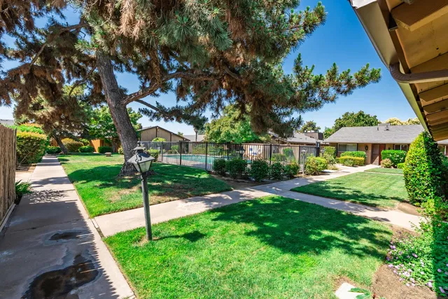 $208,000 | 4849 North 7th Street, Unit E, Fresno, CA 93726